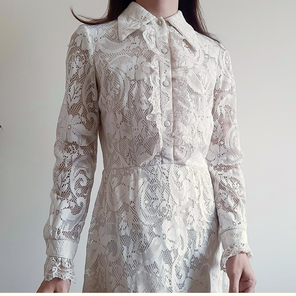 RARE ITEM!!! Vintage 1970s Cream Lace Wedding Dress - Maxi Gown - Picture 3 of 10